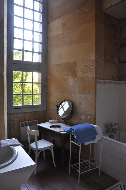 Bed and breakfast Chateau De Lanquais Extérieur photo